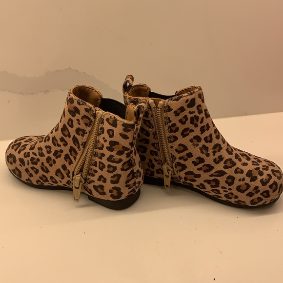 Gap Boots sz 6 like new - Picture 4 of 5